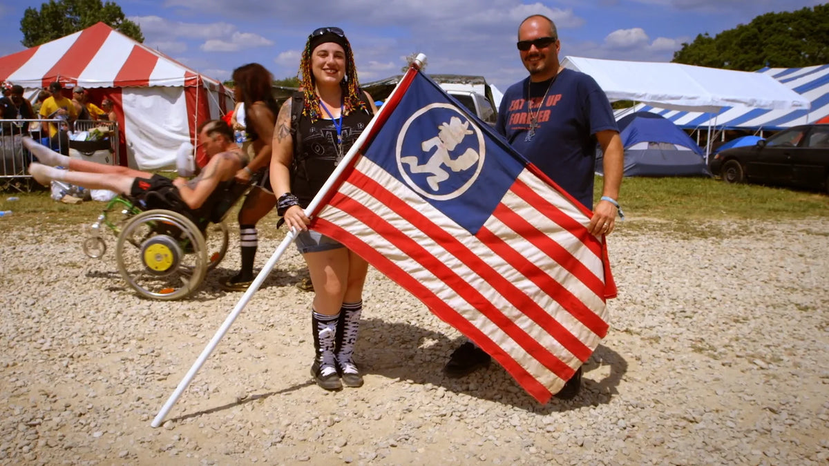 The United States of Insanity (ETRM020)