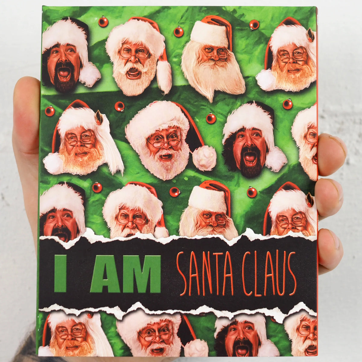 I Am Santa Claus Featuring Mick Foley (ETRM029)